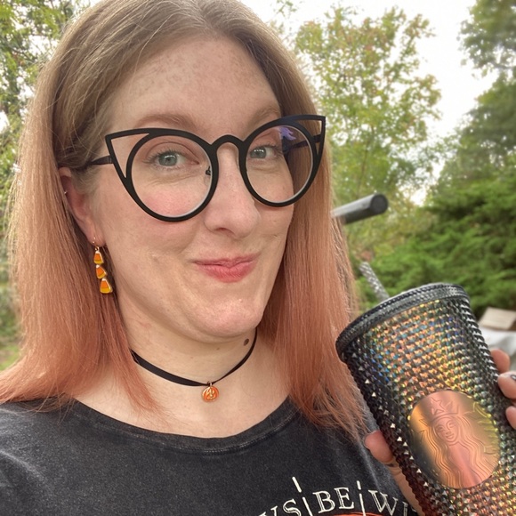 Meet your Posher, Jennifer - Picture 6 of 8